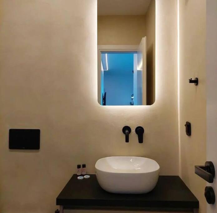 Апартаменты Bluemotion - 4Portcenterαpartment Пирей Экстерьер фото